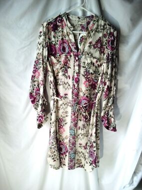 Fashion Magazine Cream Floral Tie-Waist Chemise with Purple Accents